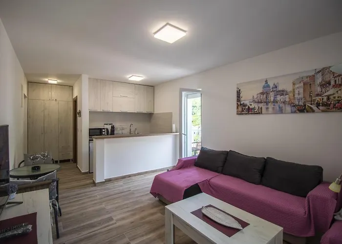 Studio Apartment Urke